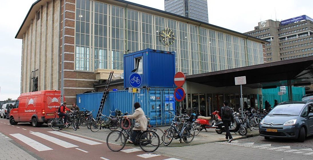Amstel station